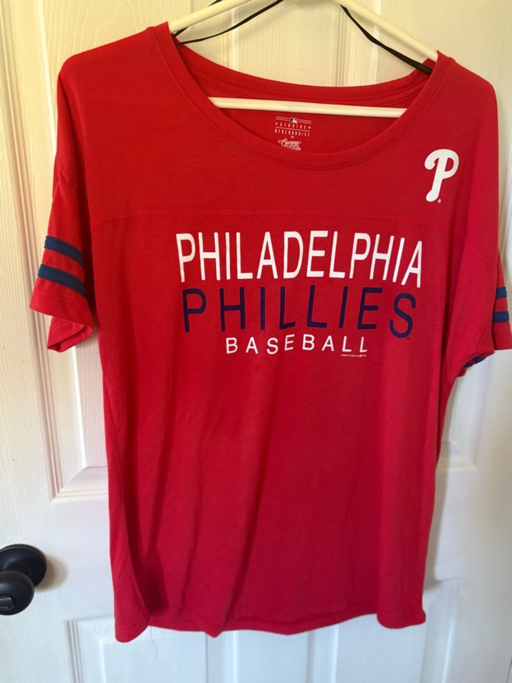 MLB Philadelphia Phillies Red Baseball Tee